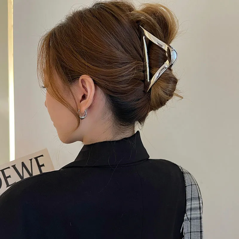 Geometric Grip | Chic & Elegant Metal Hair Claw for Every Hairstyle