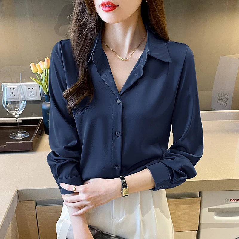 Chloe | Sleek Button-Up Blouse