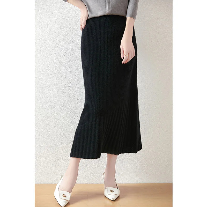 Sophia | Stylish Knitted Midi Skirt