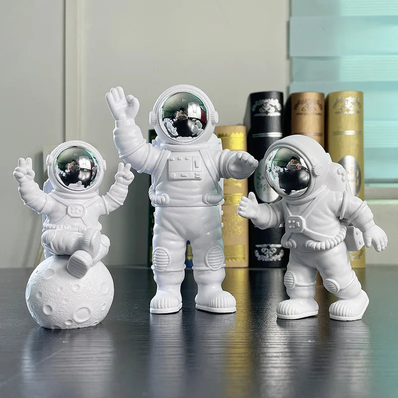 Starry | Resin Astronaut Figurine Set