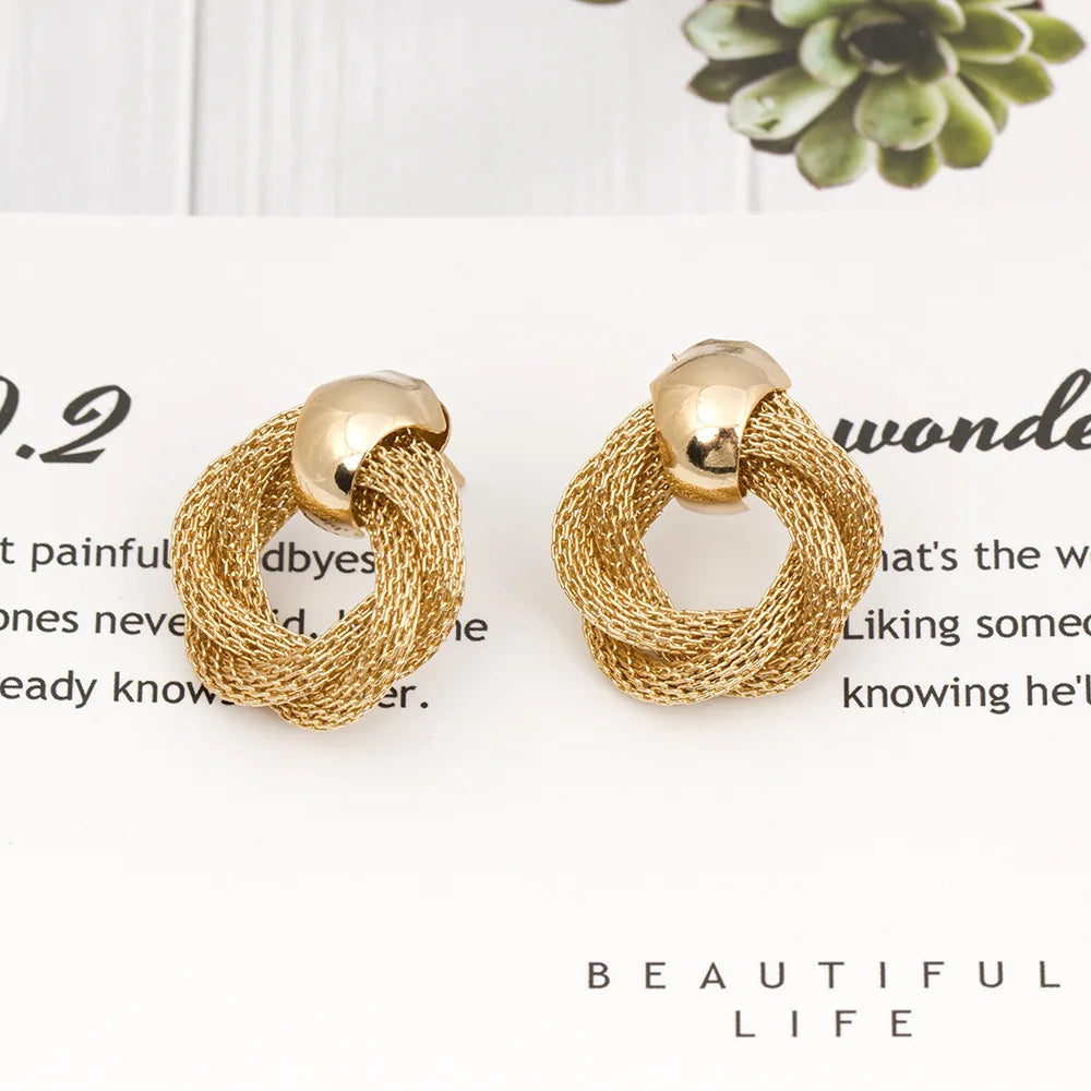 Sophie | Twisted Loop Earrings