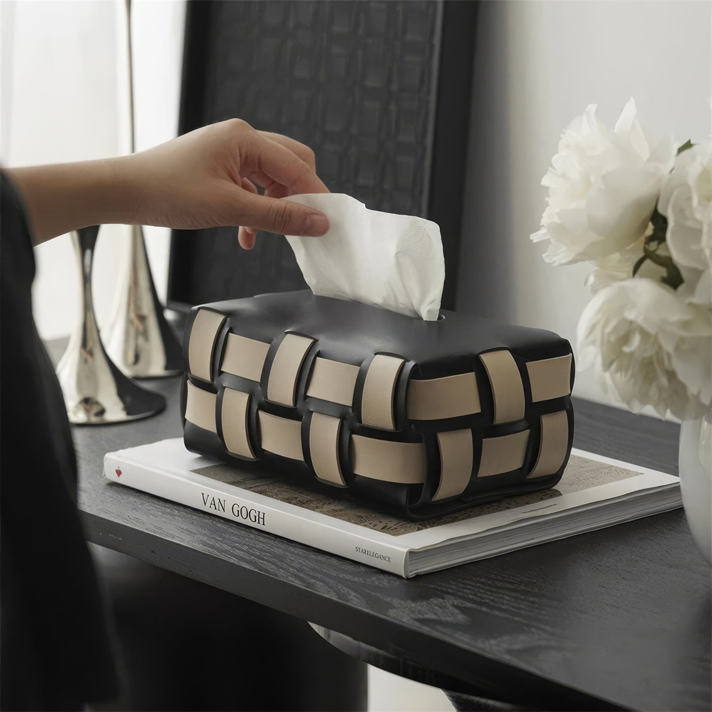 Plaid Prestige | Luxurious & Creative Leather Tissue Box