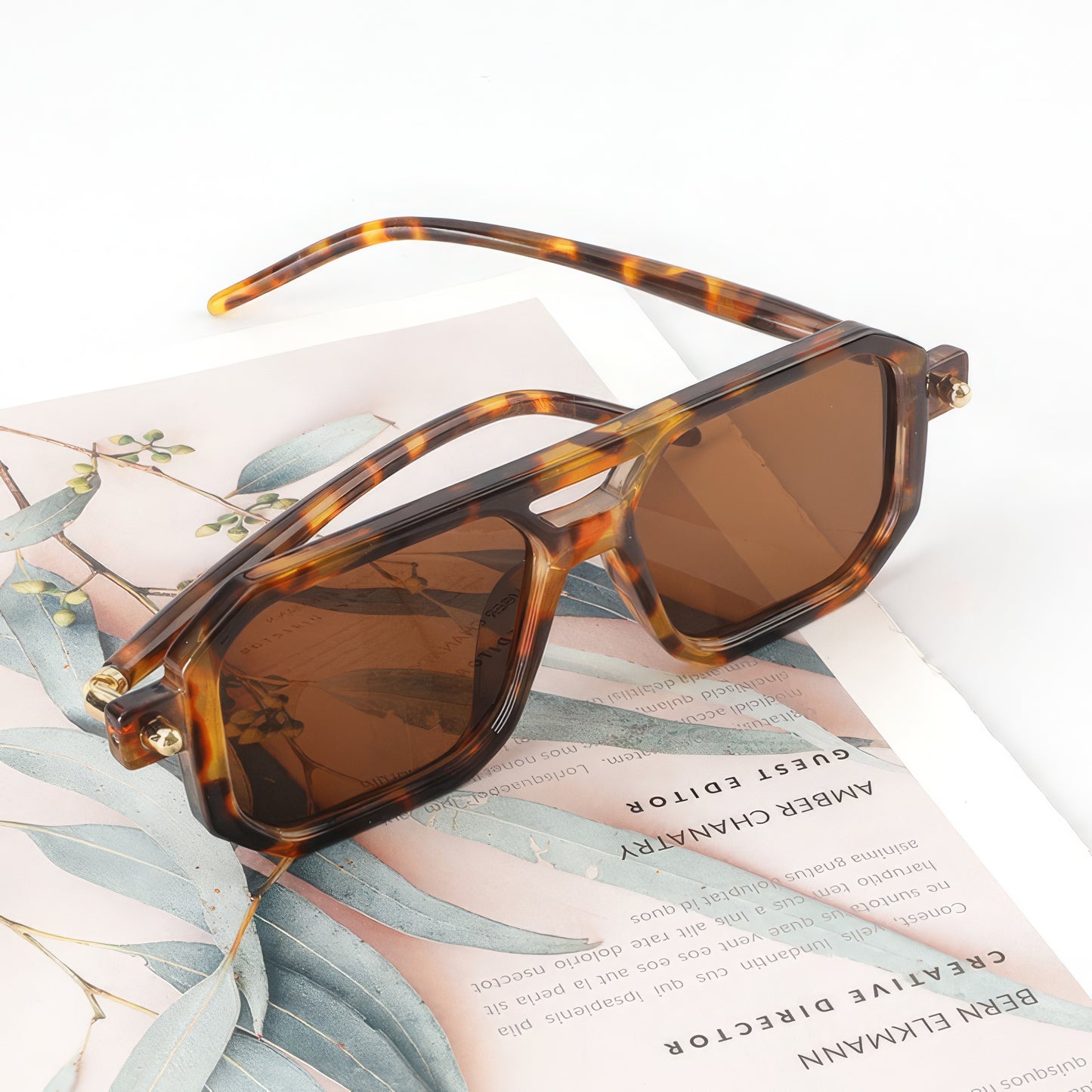 Retro Rays | Chic & Retro Gradient Square Sunglasses