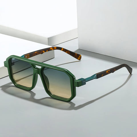 Retro Rays | Chic & Retro Gradient Square Sunglasses